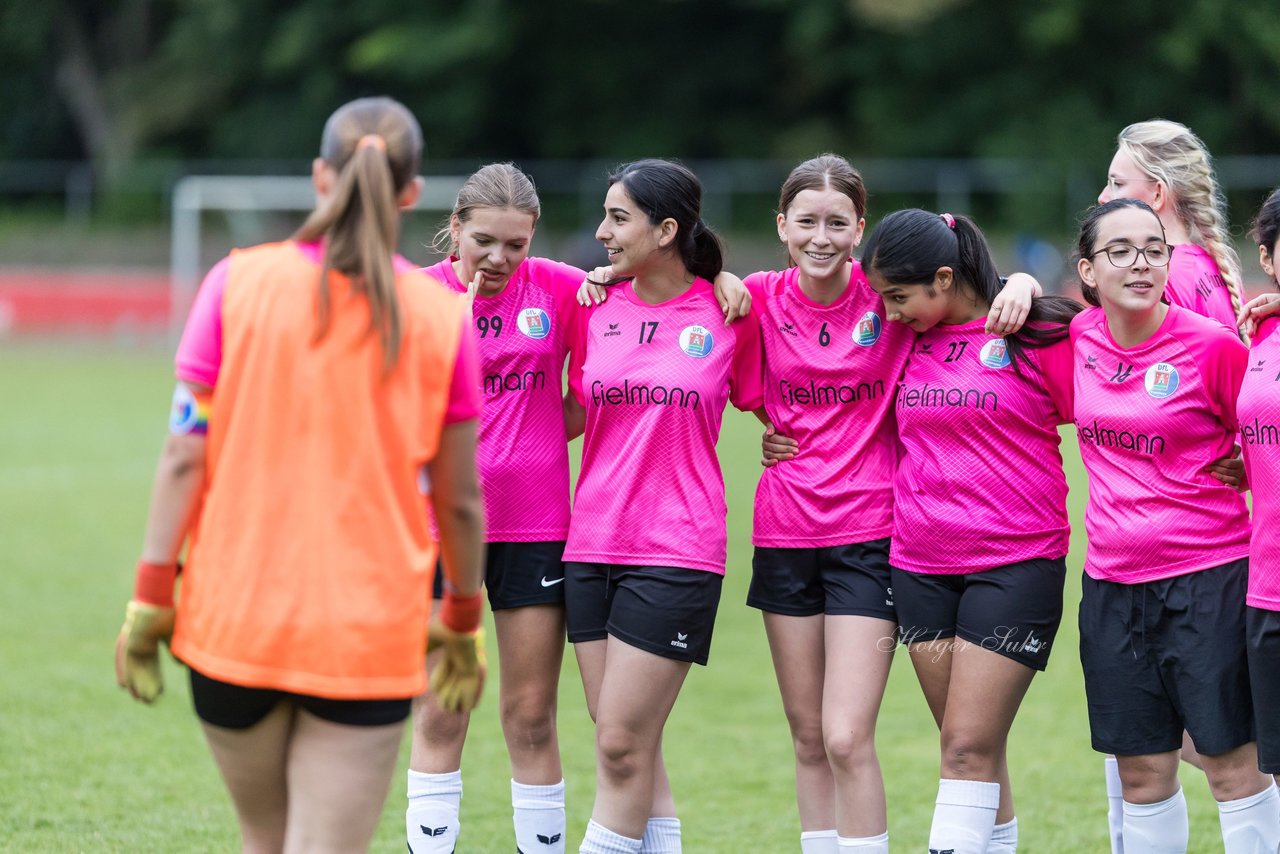 Bild 420 - Loewinnen Cup